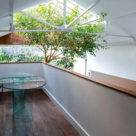 Architect House Near Paris マラコフ
