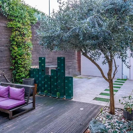 Architect House Near Paris